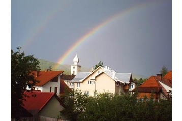 România Chata Câmpulung Moldovenesc, Exteriorul